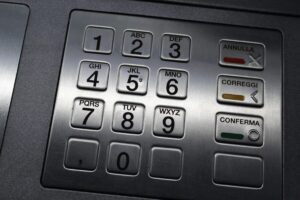 Bancomat: dal 28 giugno cambiano le regole per le commissioni