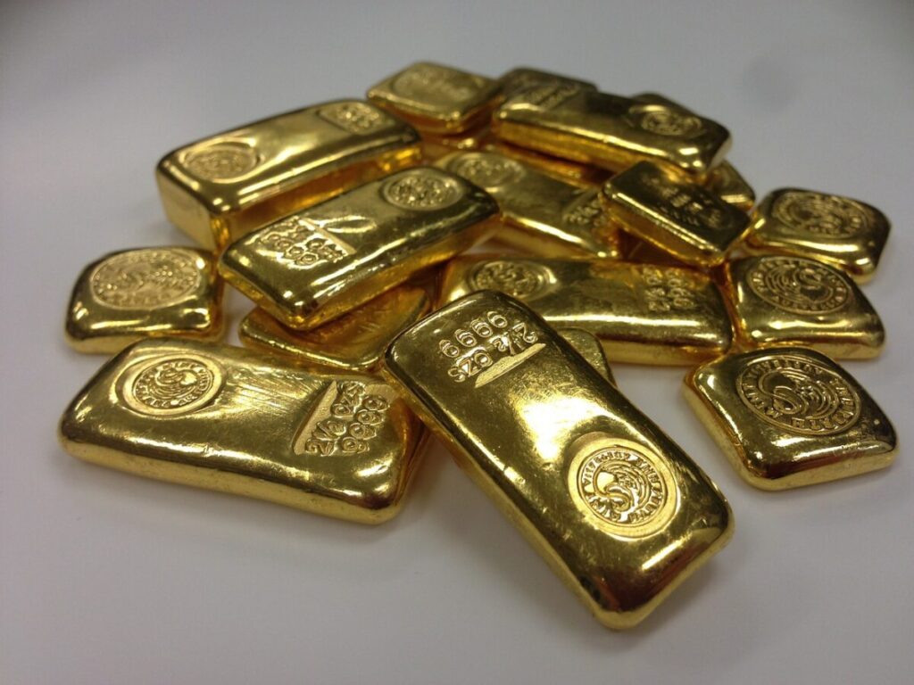 Oro, il rifugio nelle crisi: quando conviene davvero investire nel metallo prezioso