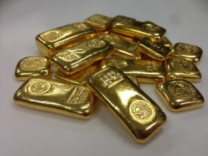 Oro, il rifugio nelle crisi: quando conviene davvero investire nel metallo prezioso