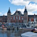 Le città europee con le tasse di soggiorno più salate: Amsterdam guida la classifica