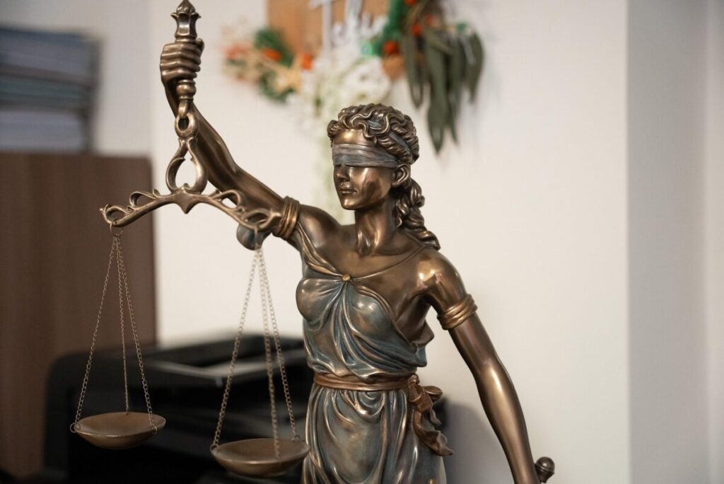 Gratuito patrocinio, il limite sale a 13.659 euro: più tutele per chi ha redditi bassi Gratuito patrocinio, il limite sale a 13.659 euro: più tutele per chi ha redditi bassi