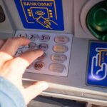 Bancomat, attenzione alle ricevute: ecco perché è meglio non stamparle
