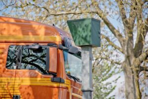 Truffa delle finte multe autovelox: come riconoscerla ed evitarla