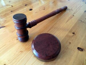 Occupazioni abusive, svolta storica: la Cassazione obbliga la Pubblica Amministrazione a risarcire i proprietari