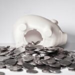 Manovra 2025: più tasse per le banche, stop ai bonus extra