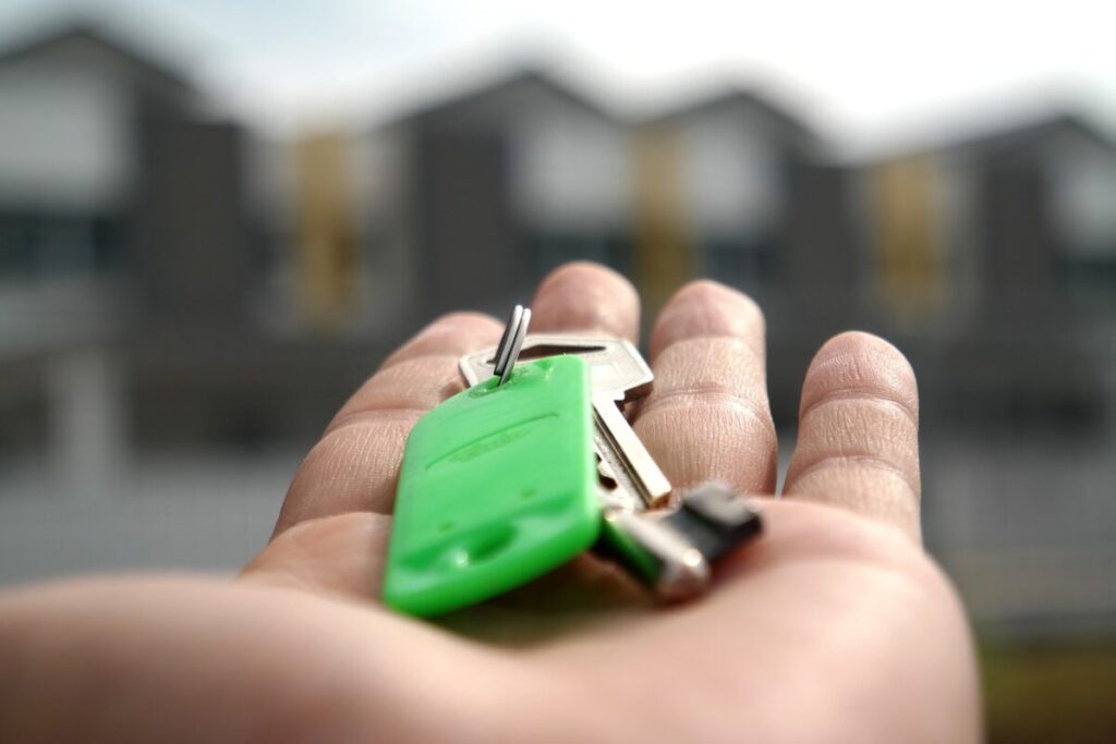 Acquistare casa senza vederla? Sempre più italiani pronti a farlo grazie alla realtà virtuale Acquistare casa senza vederla? Sempre più italiani pronti a farlo grazie alla realtà virtuale