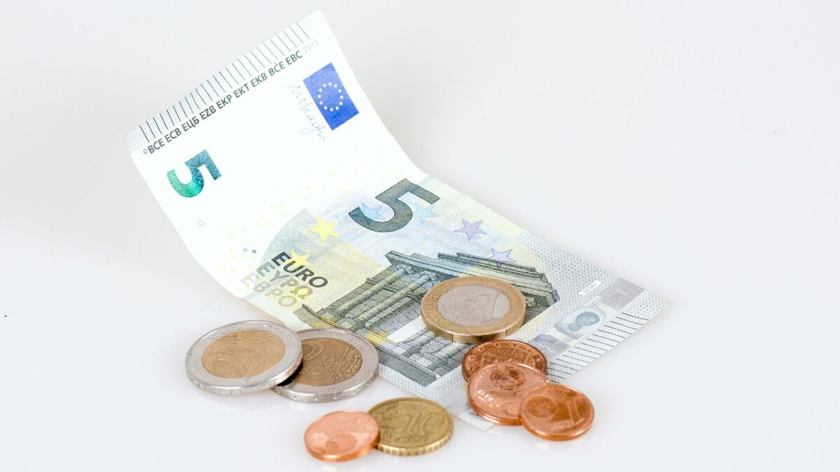 La banconota da zero euro conquista il mercato: da souvenir turistico a oggetto da collezione