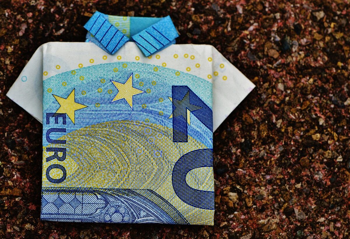 Nuovo bonus bollette: 60 euro ad agosto Nuovo bonus bollette: 60 euro ad agosto