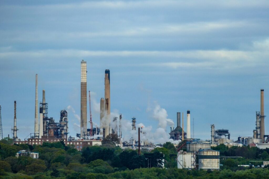 Prezzi di benzina e diesel sotto pressione: perché il petrolio pesa sempre di più sull’Italia