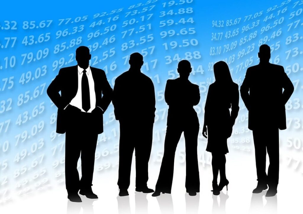 Investire con i tassi bassi: i settori vincenti Investire con i tassi bassi: i settori vincenti