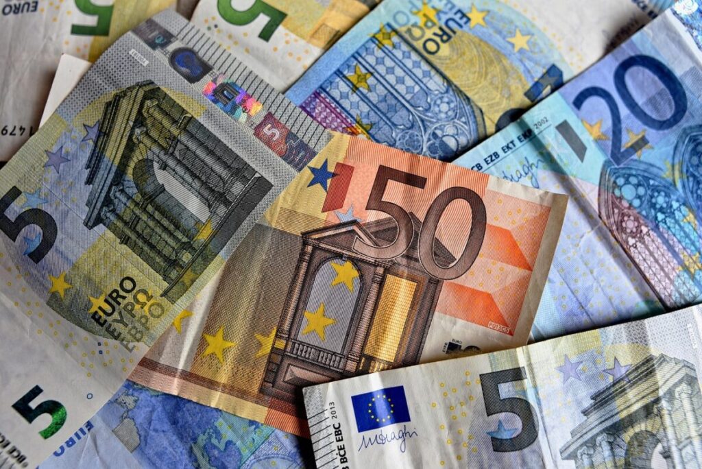 Pensione a 64 anni nel 2027: chi può davvero smettere di lavorare Pensione a 64 anni nel 2027: chi può davvero smettere di lavorare