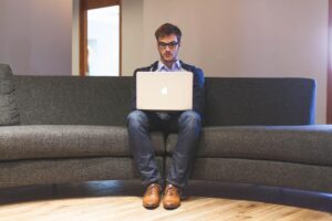 Taglio IRPEF in due fasi: ecco quando cambiano le buste paga