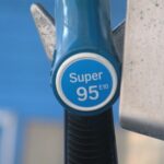 Caro carburanti, scatta la nuova mazzata al distributore: cosa cambia da oggi per il pieno di diesel