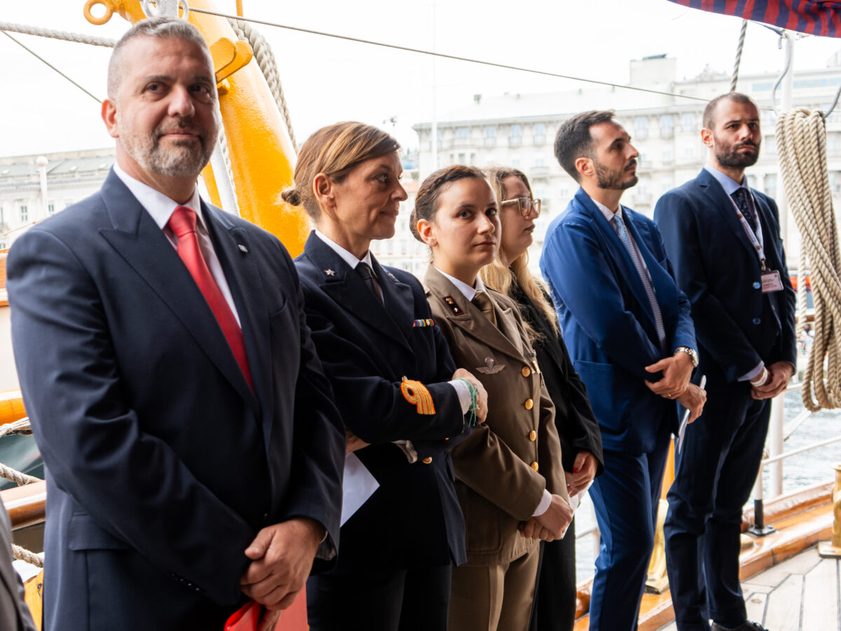 Trieste, a bordo di Nave Vespucci si chiude il primo Master sulla Cultura della Difesa